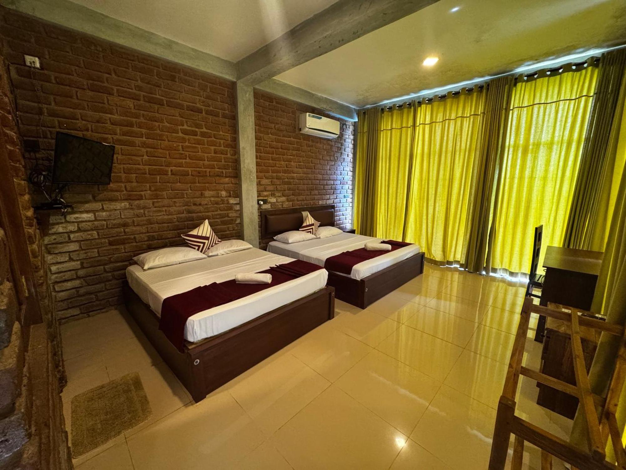 Hotel Ciel Star Anuradhapura Exterior foto