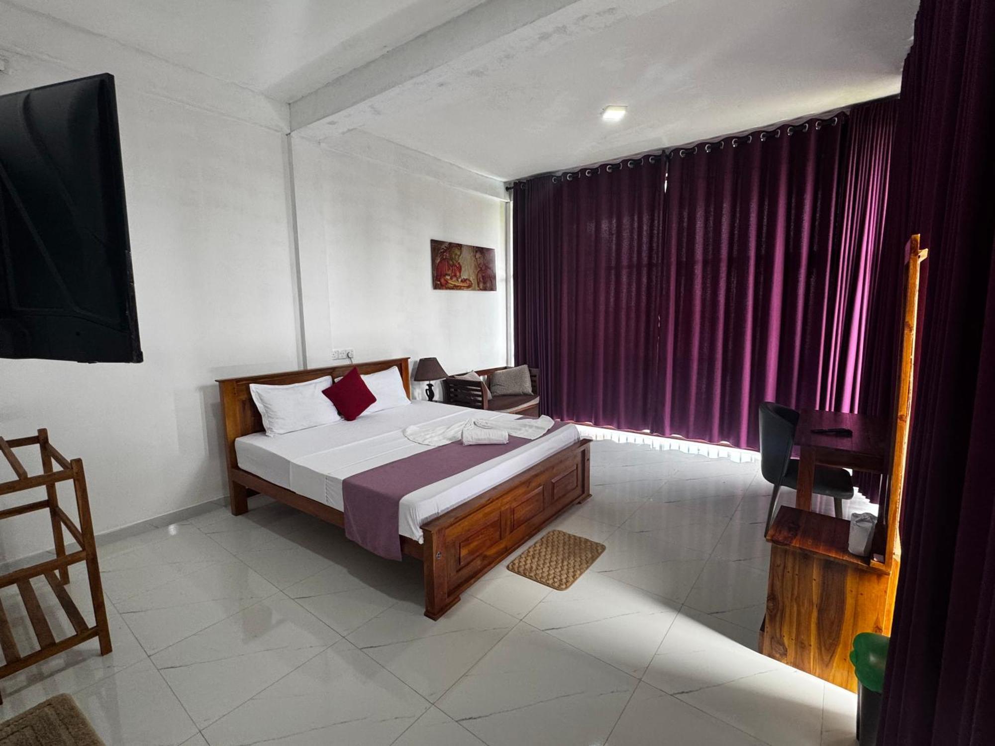Hotel Ciel Star Anuradhapura Exterior foto